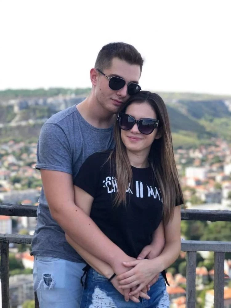 Франческо и приятелката му