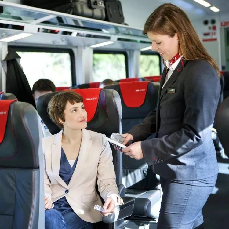 Кондукторите на OBB в Австрия могат да приемат картови плащания със смартфони