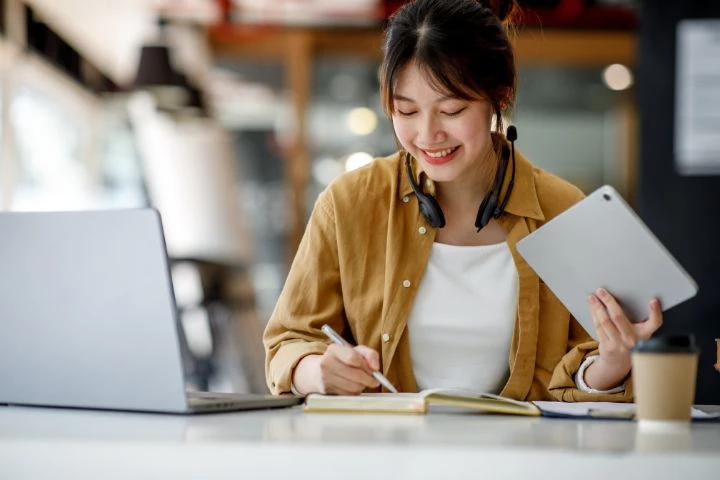Femme création micro entreprise