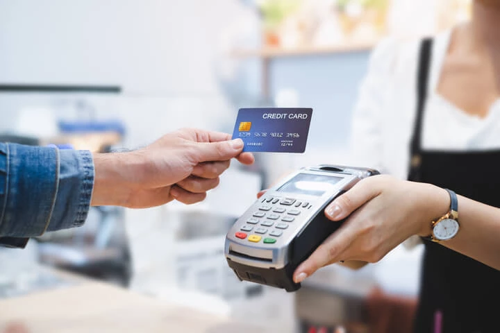 Au-delà des paiements par carte  des fonctions tout-en-un