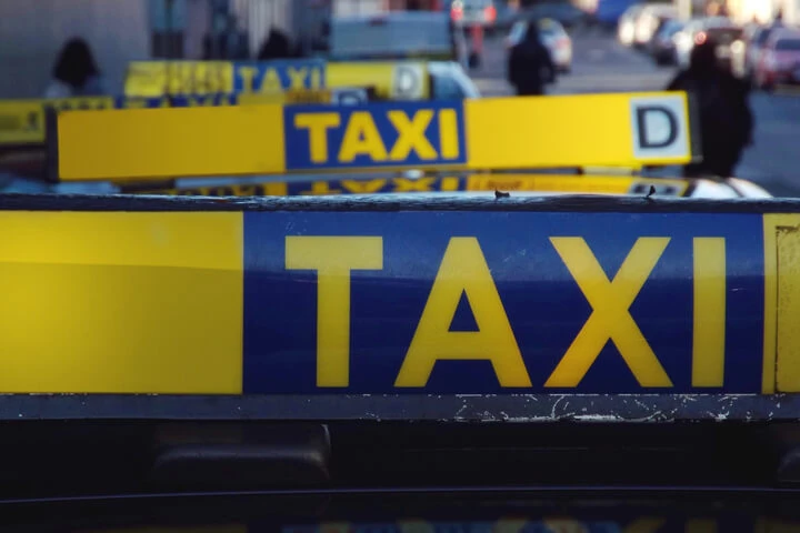devenir chauffeur de taxi en France