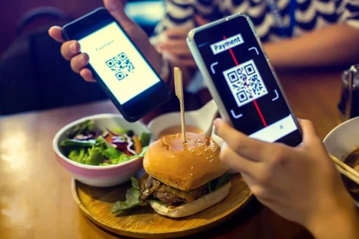 Peut-on envoyer un reçu après un paiement par QR code ?