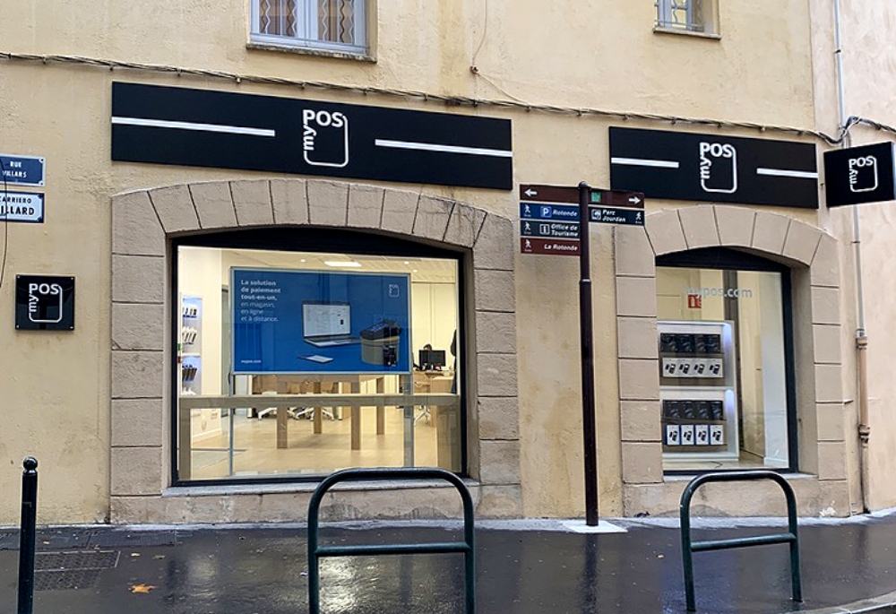 Aix-en-Provence store interior view 1