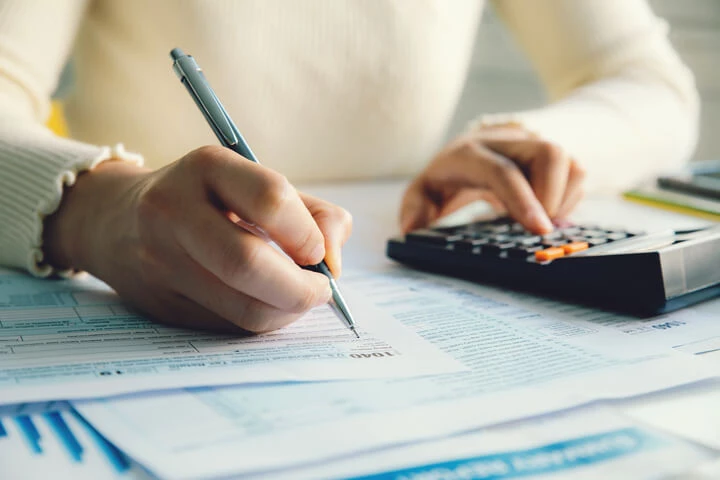 Qual è la differenza tra conferma di pagamento e fattura
