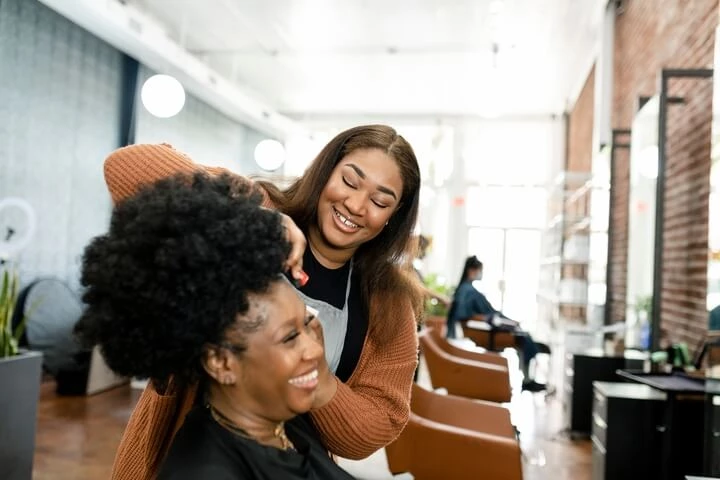 Aprire in proprio o in franchising vantaggi e svantaggi