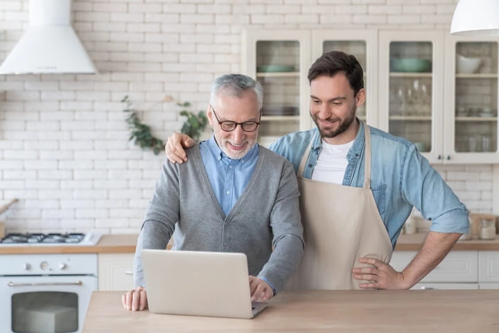Come le imprese italiane devono adattare le opzioni di pagamento alle generazioni