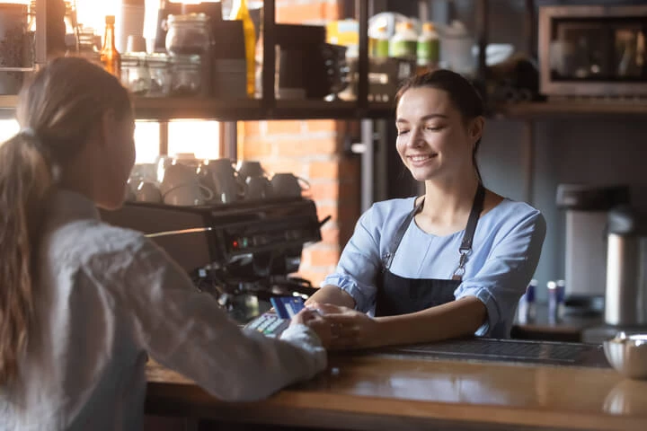 Errori che fanno sembrare economica una caffetteria a basso budget