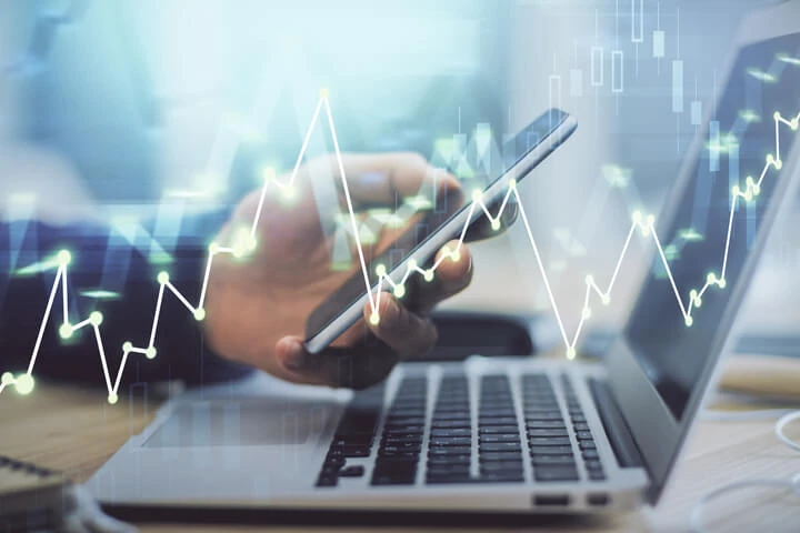 Come funziona la conversione dinamica della valuta