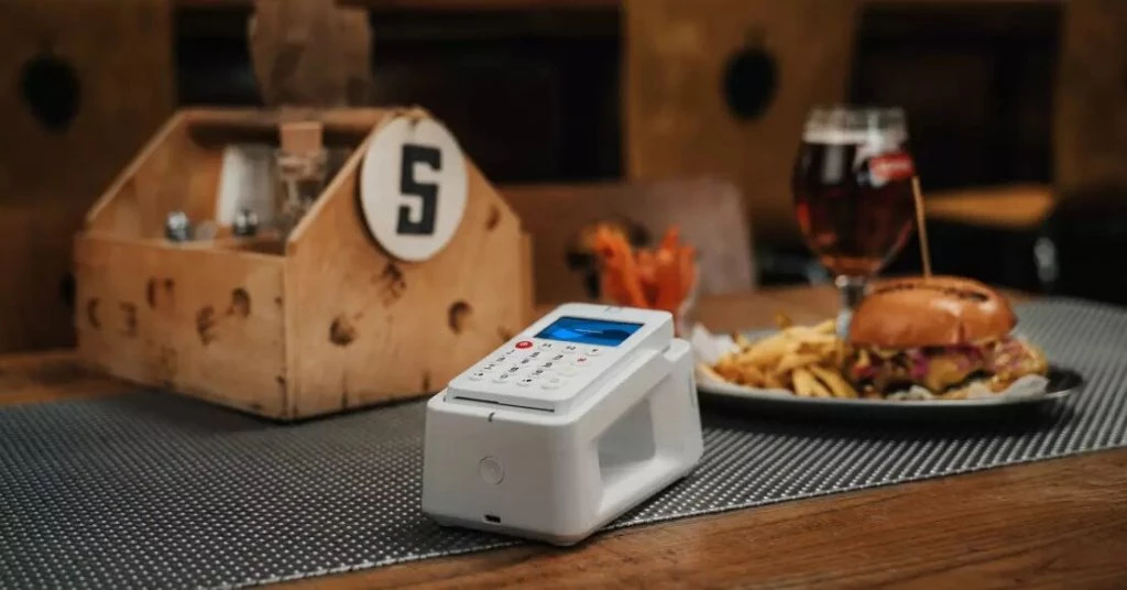 pagrindinis alaus baras naudoja „myPOS“ kortelių skaitytuvus