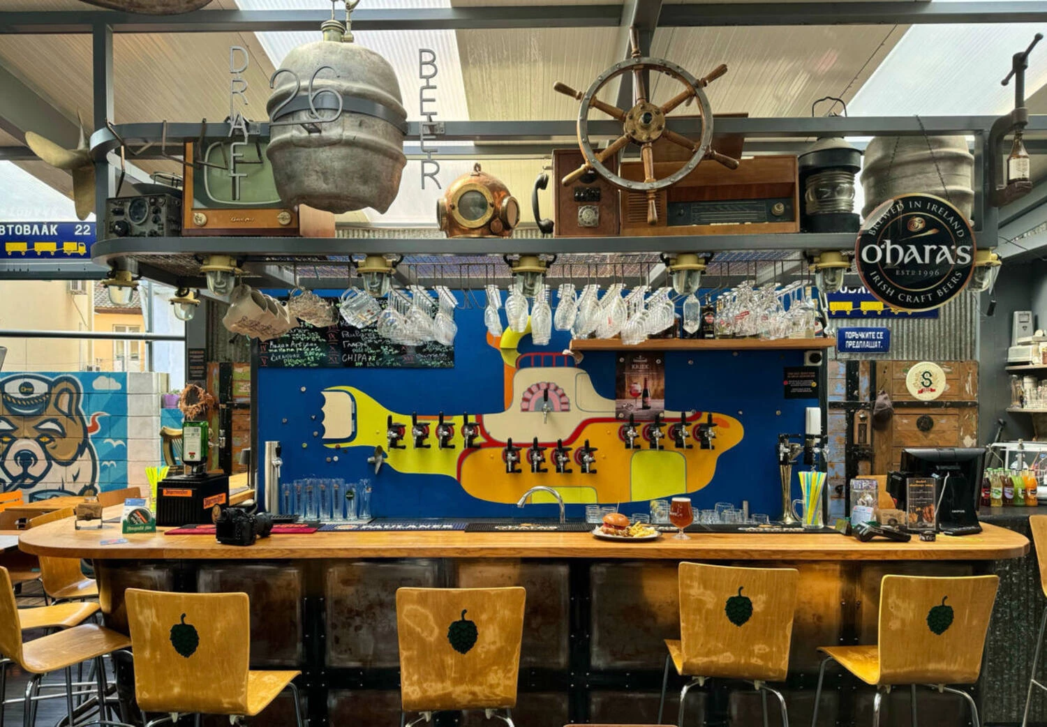 bar met 28 tapbieren 